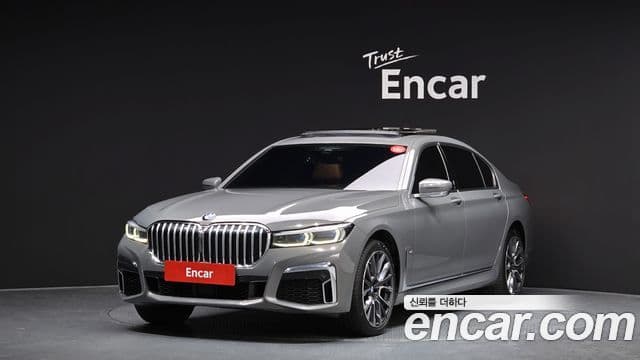 BMW 7 Series 2021 — Photo 6/20