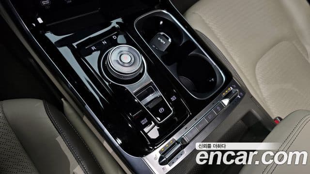Kia Carnival 2022 — Şəkil 9/20