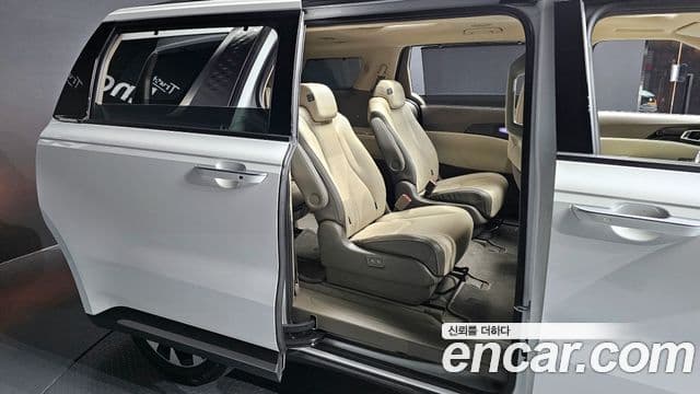 Kia Carnival 2022 — Şəkil 12/20
