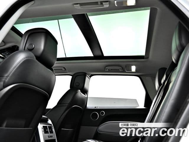 Land Rover Range Rover Sport 2018 — фото 15 из 19