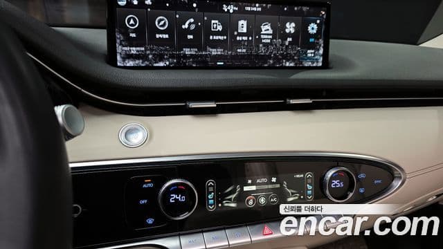 Genesis GV70 2023 — фото 14 из 20