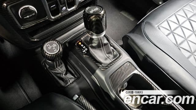 Jeep Wrangler 2023 — фото 9 из 20