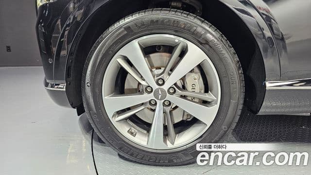 Genesis GV80 2022 — ფოტო 19/20