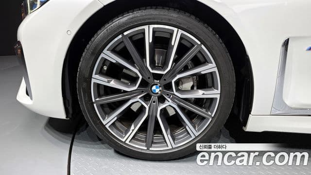 BMW 7 Series 2022 — Şəkil 5/20