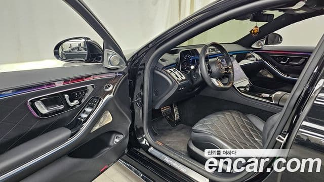 Mercedes-Benz S-Class 2023 — ფოტო 8/20