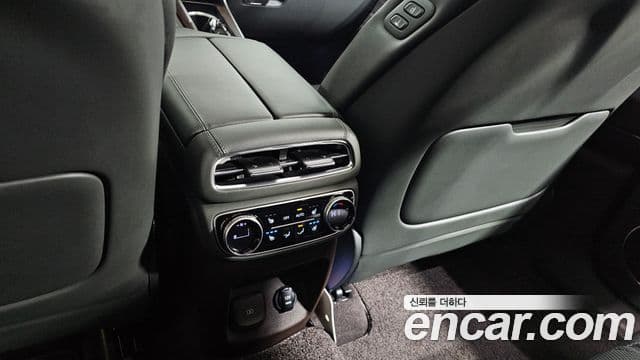 Genesis GV80 2021 — Şəkil 18/20