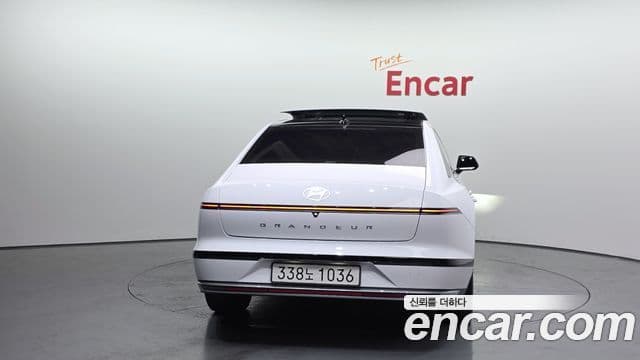 Hyundai Grandeur Hybrid 2023 — ფოტო 20/20
