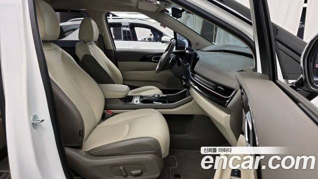 Kia Carnival 2024 — Фото 11/20