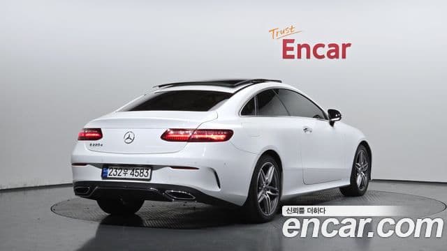 Mercedes-Benz E-Class 2019 — Şəkil 13/20