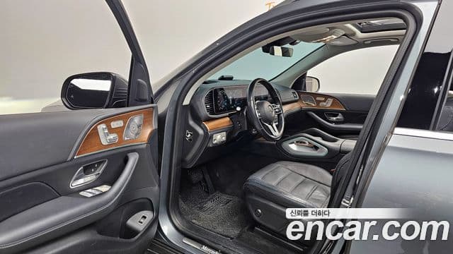 Mercedes-Benz GLE-Class 2021 — фото 10 из 20