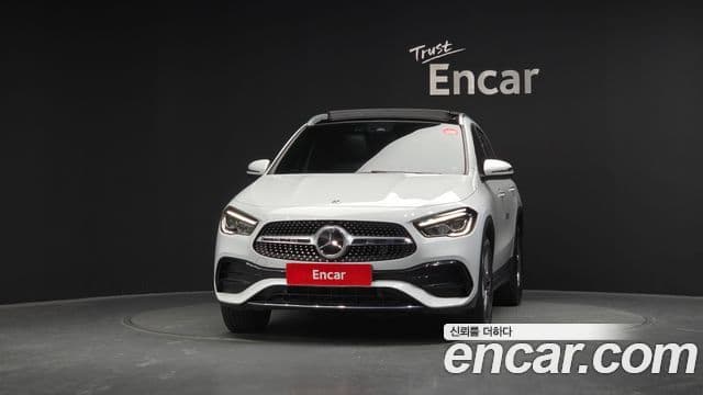 Mercedes-Benz GLA-Class 2020 — ფოტო 3/20