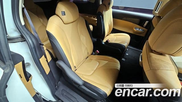 Kia Carnival 2021 — Şəkil 12/20