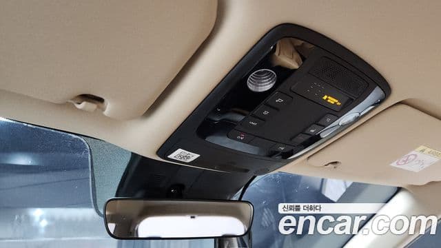 Kia Carnival 2020 — фото 17 из 20