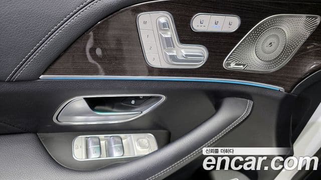 Mercedes-Benz GLE-Class 2023 — фото 14 из 20