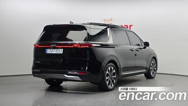 Kia Carnival 2023 — Şəkil 2/20