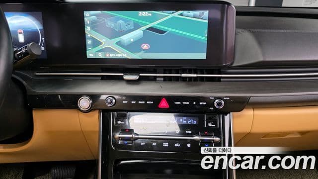 Kia Carnival 2023 — Şəkil 16/20