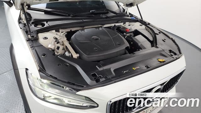 Volvo V90 Cross Country 2018 — ფოტო 6/20