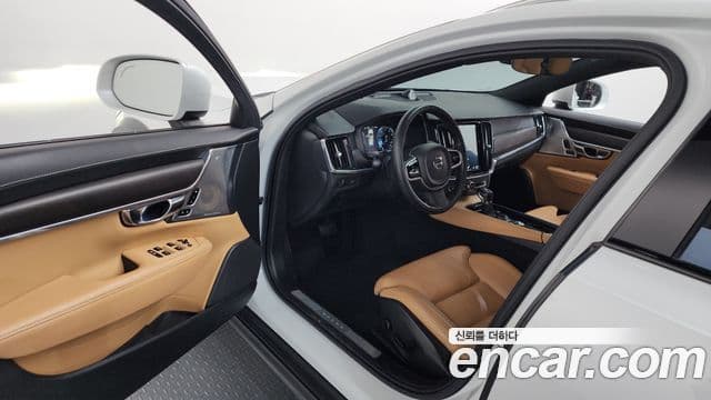 Volvo V90 Cross Country 2018 — ფოტო 10/20