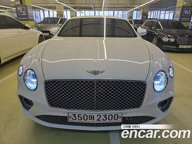 Bentley Continental GT 2020 — ფოტო 2/20