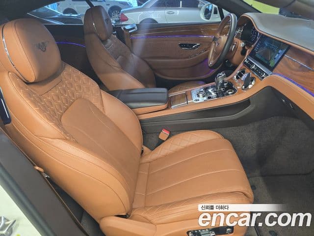 Bentley Continental GT 2020 — ფოტო 10/20