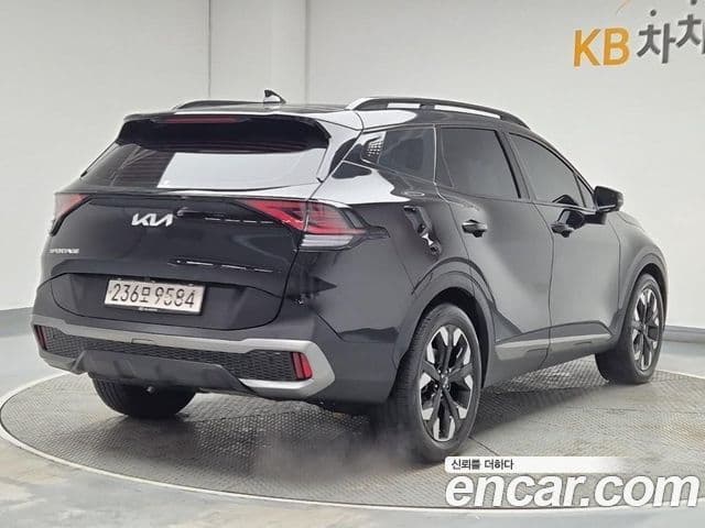 Kia Sportage 2022 — ფოტო 3/20