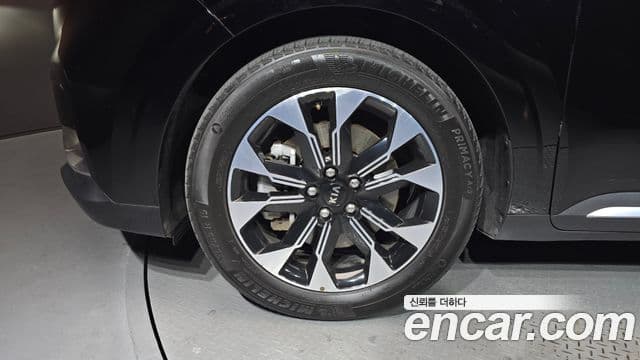 Kia Carnival 2020 — фото 5 из 20