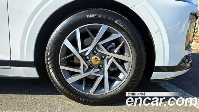 Hyundai Grandeur Hybrid 2023 — Photo 20/20