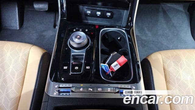 Kia Carnival 2021 — Фото 9/20