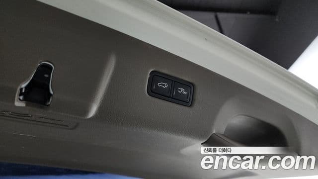 Kia Carnival 2021 — фото 20 из 20