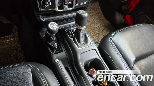 Jeep Wrangler 2021 — Фото 9/20