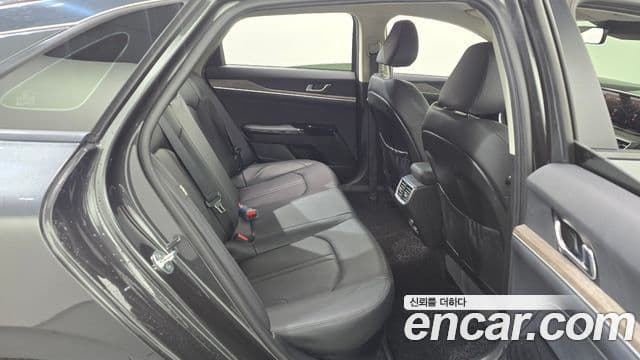 Kia K5 2021 — ფოტო 12/20