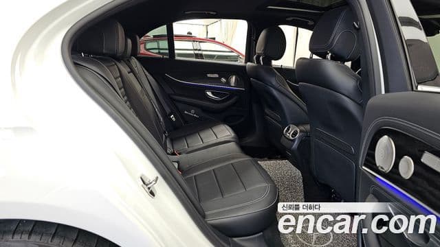 Mercedes-Benz E-Class 2022 — Şəkil 12/20