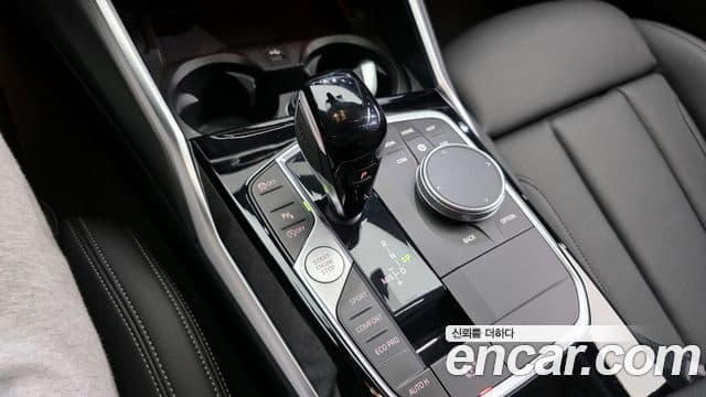 BMW 3 Series 2021 — фото 9 из 20