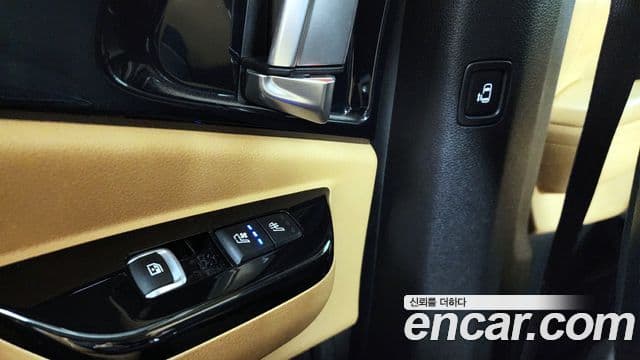 Kia Carnival 2021 — Şəkil 19/20