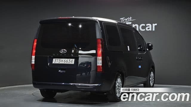 Hyundai Staria 2022 — Şəkil 2/20