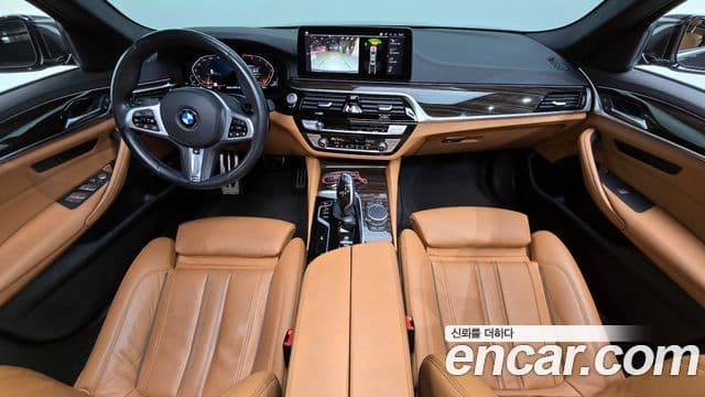 BMW 5 Series 2022 — ფოტო 7/20