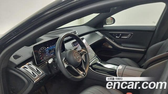 Mercedes-Benz S-Class 2025 — ფოტო 8/20