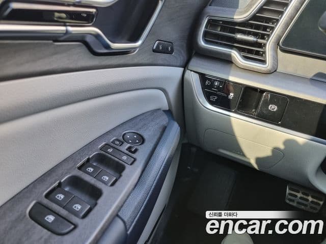 Kia Sportage 2023 — фото 12 из 20