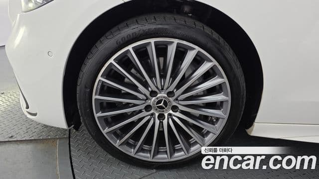 Mercedes-Benz C-Class 2022 — фото 5 из 20