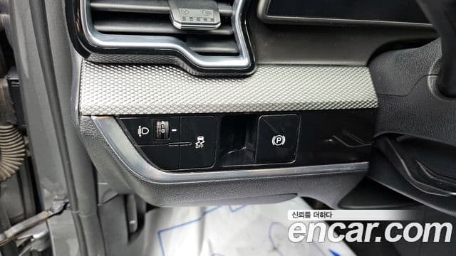 Kia Sportage 2022 — ფოტო 14/20