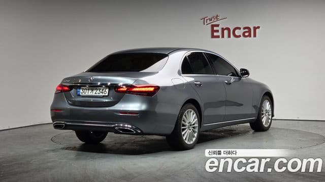 Mercedes-Benz E-Class 2021 — Şəkil 2/20