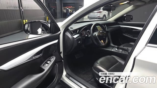 Infiniti QX50 2019 — ფოტო 18/20
