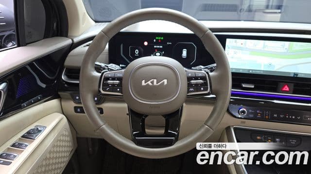 Kia Carnival 2024 — ფოტო 13/20
