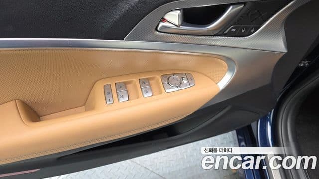 Genesis G70 2021 — фото 14 из 20