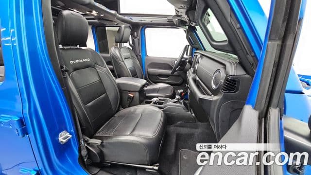 Jeep Wrangler 2022 — Şəkil 11/20