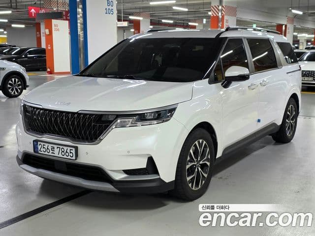 Kia Carnival 2022 — ფოტო 9/20