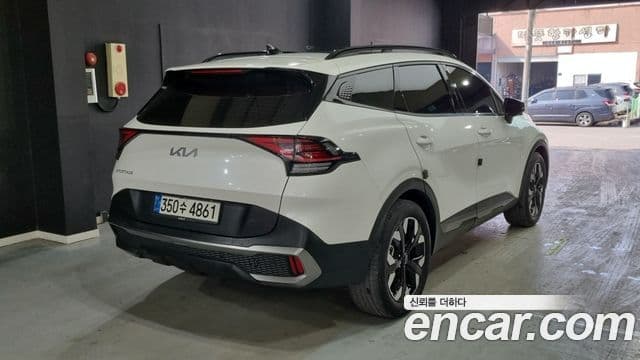 Kia Sportage 2021 — фото 2 из 18