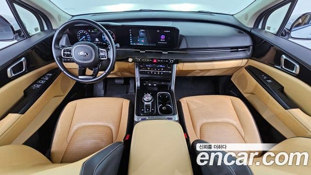 Kia Carnival 2020 — Фото 7/20