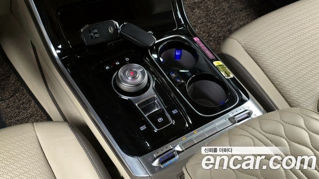 Kia Carnival 2021 — Şəkil 9/20