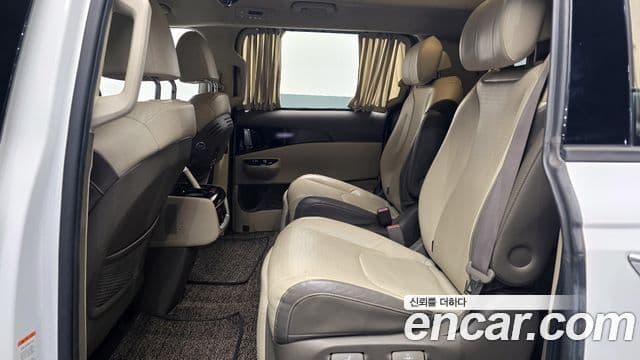 Kia Carnival 2021 — ფოტო 12/20